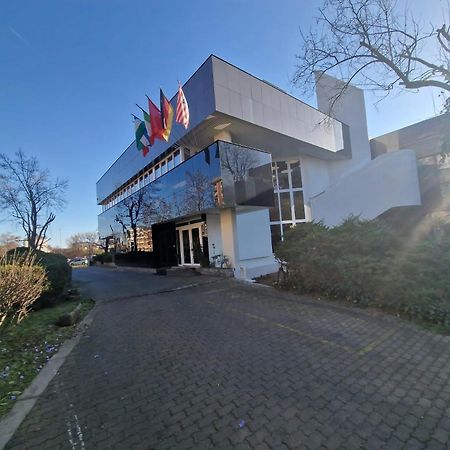 Modo Hotel Vercelli Buitenkant foto