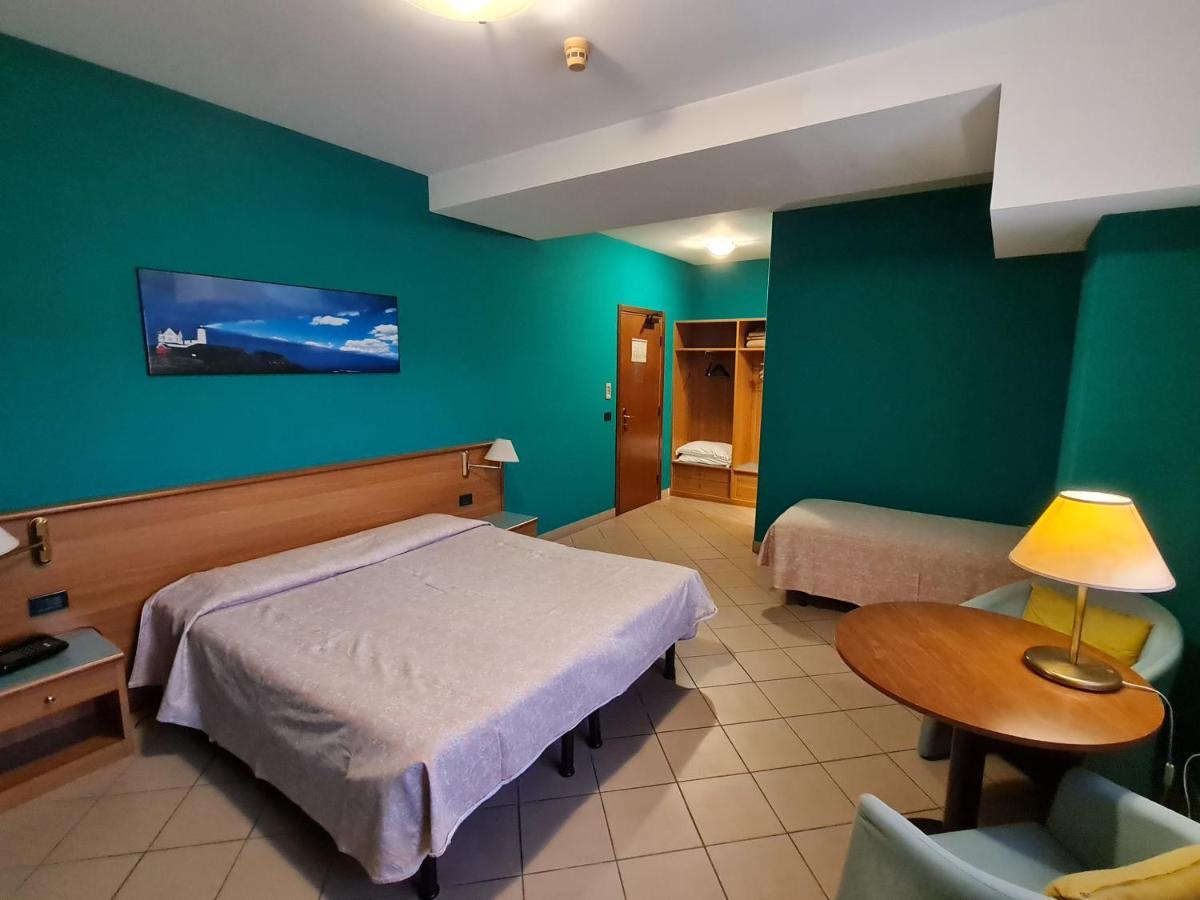 Modo Hotel Vercelli Buitenkant foto