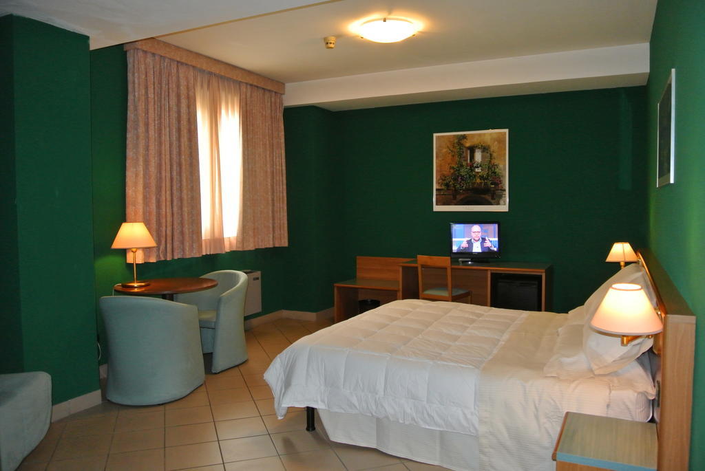Modo Hotel Vercelli Kamer foto