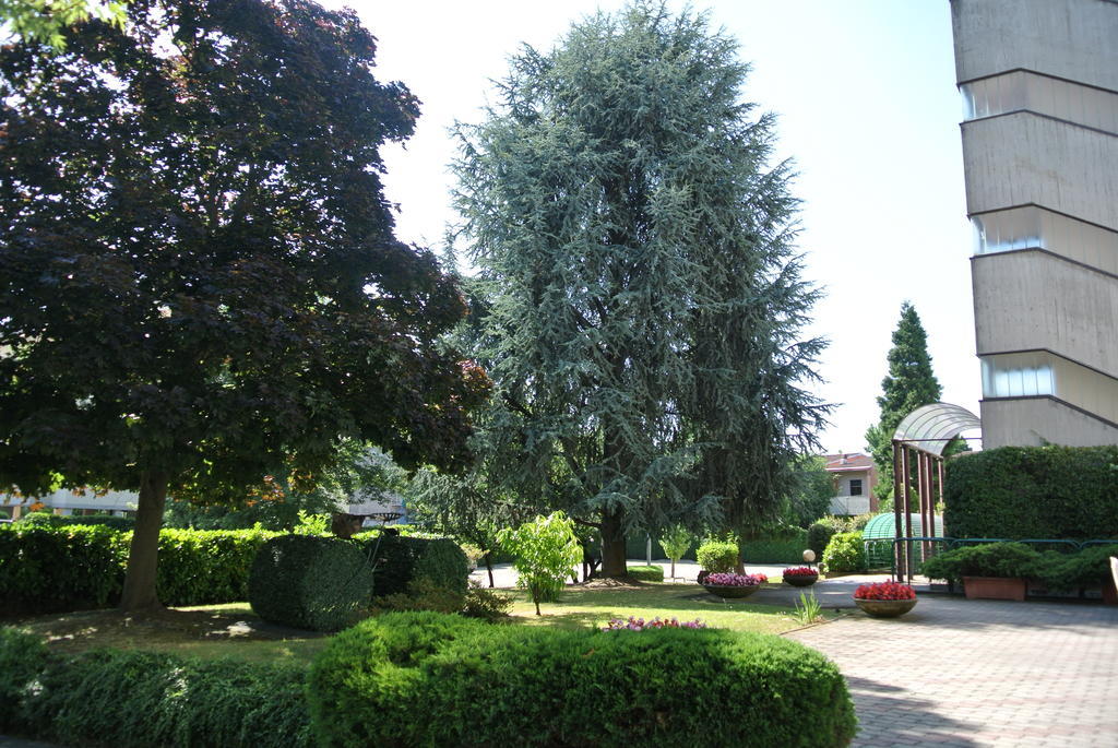 Modo Hotel Vercelli Buitenkant foto